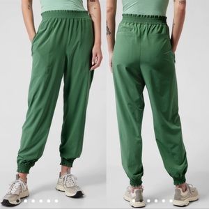 Athleta Savannah Jogger Vineyard Green Sz 8